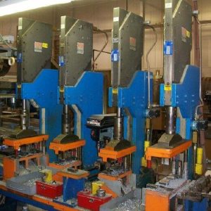 4 Ton BTM Air Powered Toggle Presses (4)