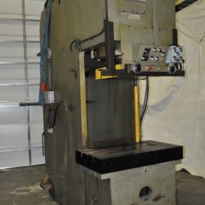 300 Ton Pacific Pressformer Hydraulic Press