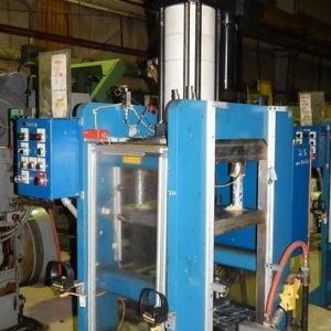 90 Ton FARGER & JOOSTEN MULTIPOWER Air/Oil Press