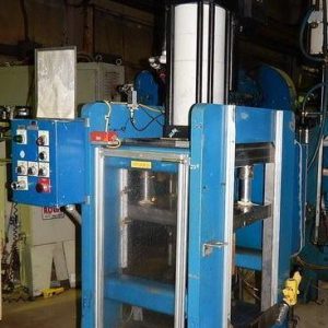 90 Ton FARGER & JOOSTEN MULTIPOWER Air/Oil Press