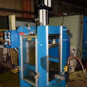 16 Ton FARGER & JOOSTEN MULTIPOWER Air/Oil Press