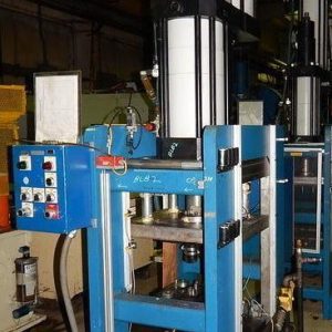 120 Ton FARGER & JOOSTEN MULTIPOWER Air/Oil Press