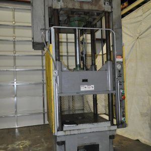 75 TON DAKE 4 POST HYDRAULIC PRESS
