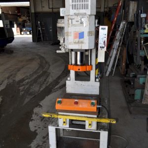 10 TON HYDRAULIC C FRAME PRESS